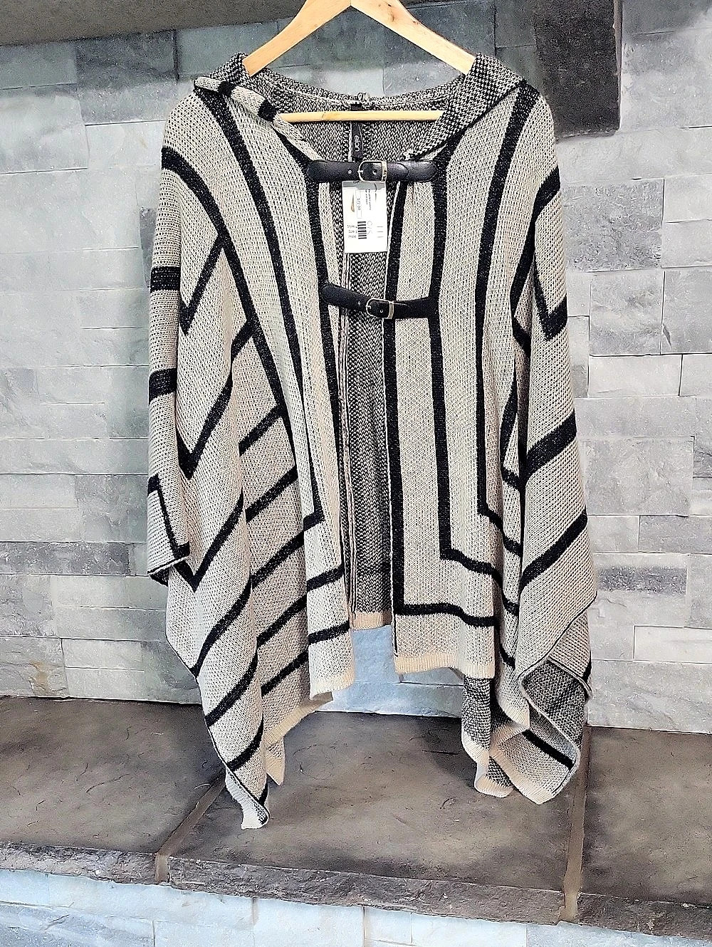 Elan Geometric Hooded Poncho in Black & Cream